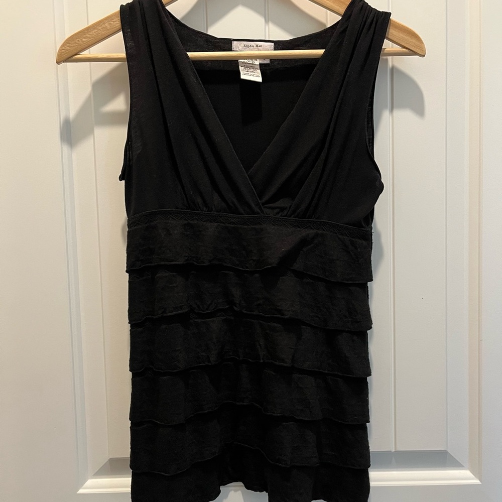 Sophie Max Black Ruffled Sleeveless Top